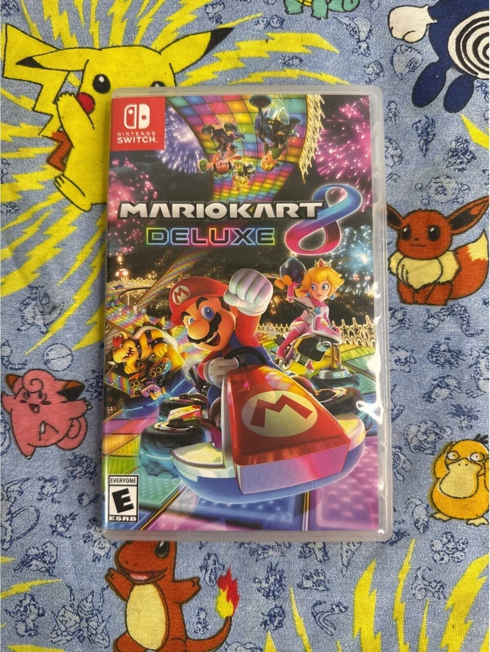 Mario Kart 8 -- Deluxe Edition (Nintendo Switch, 2017) [Physical]